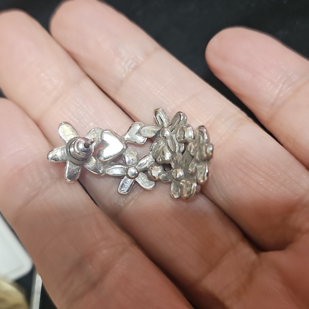 Brighton Heart Floral Silver Earrings - Picture 2 of 4